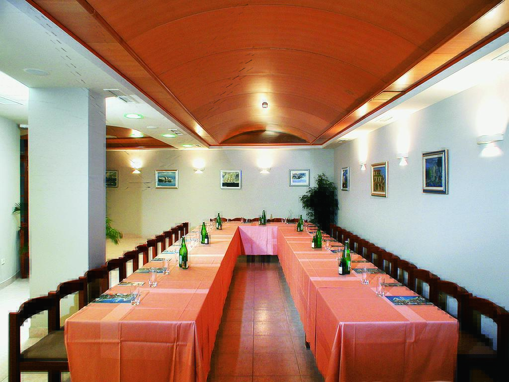 Hotel Villa Marija Tučepi Exterior foto