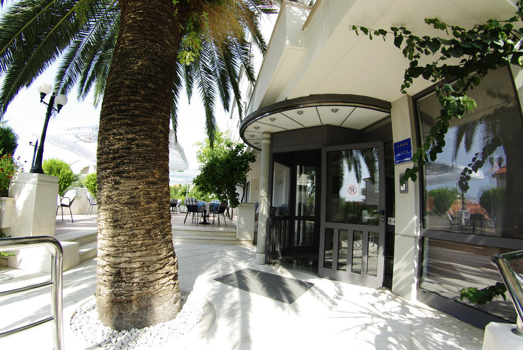 Hotel Villa Marija Tučepi Exterior foto